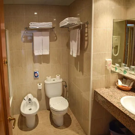 Port-bo Hotel 3*